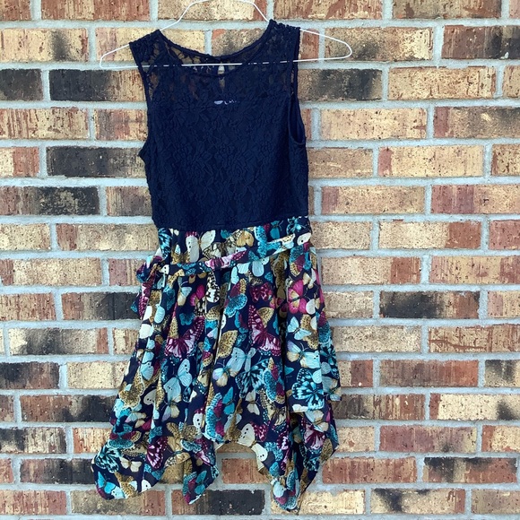 3/$20. CRB Handkerchief hem skirt dress